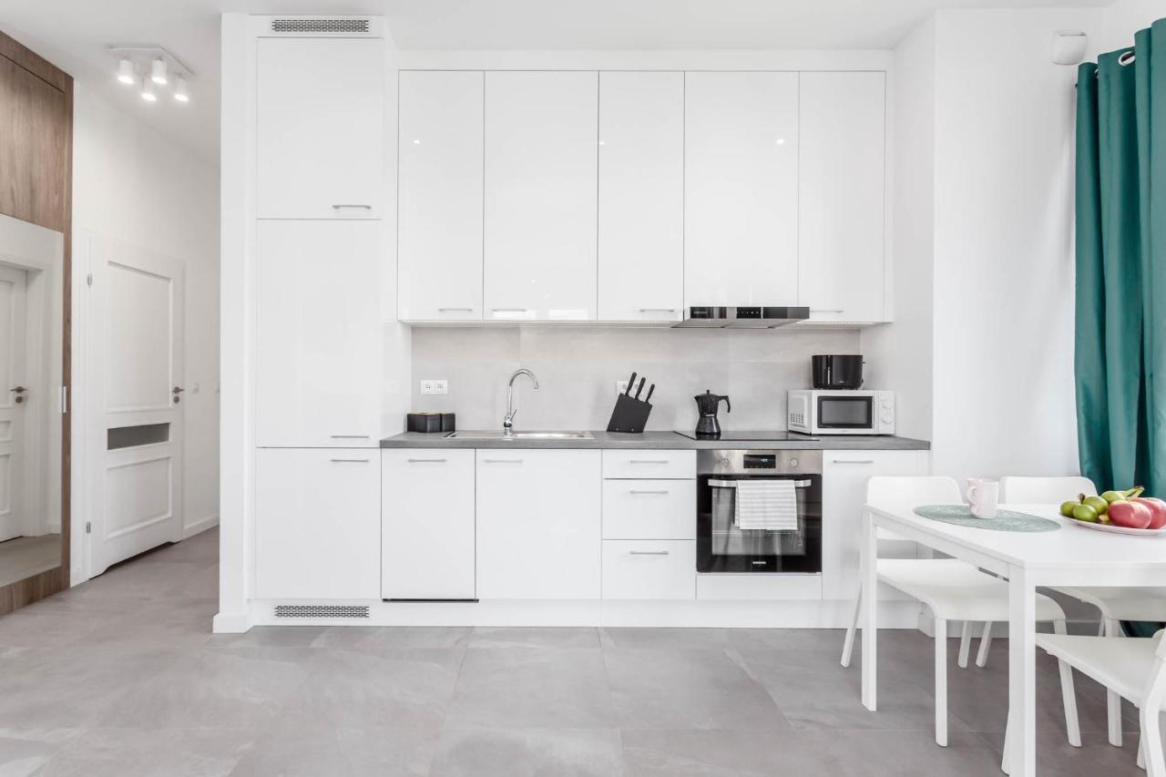 Chill Apartments Ursynow Premium Warsawa Bagian luar foto